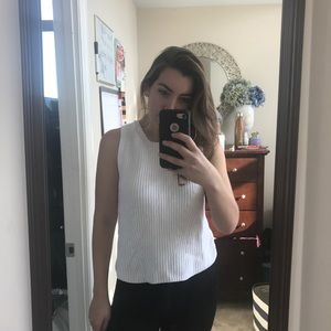 GAP Sweaters - Cropped Gap sweater GAP Sweaters - Cropped Gap sweater